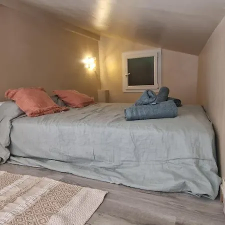 Σπίτι διακοπών Sunset Atypical With Air Conditioning Νίκαια