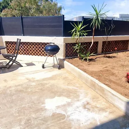 Nyaraló Sunset Atypical With Air Conditioning *