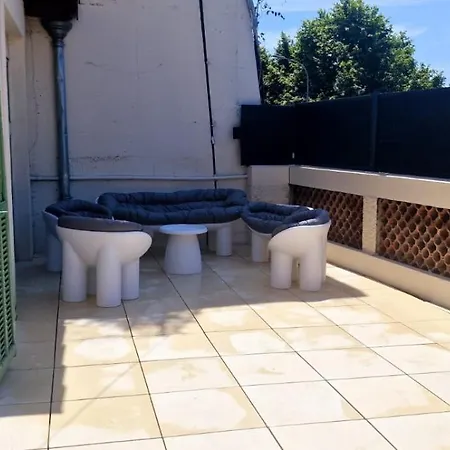 Sunset Atypical With Air Conditioning Nyaraló