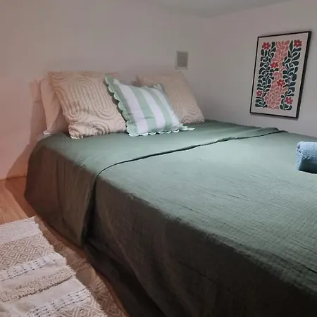 Sunset Atypical With Air Conditioning Nyaraló