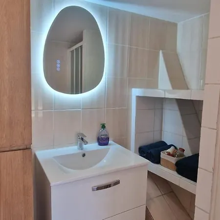 Sunset Atypical With Air Conditioning Nyaraló