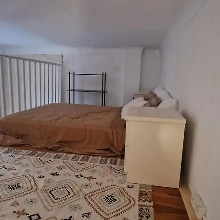 Sunset Atypical With Air Conditioning Nyaraló