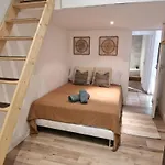 Sunset Atypical With Air Conditioning Holiday home Nice