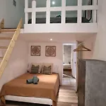 Sunset Atypical With Air Conditioning Holiday home