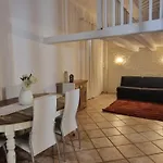 Sunset Atypical With Air Conditioning Holiday home *
